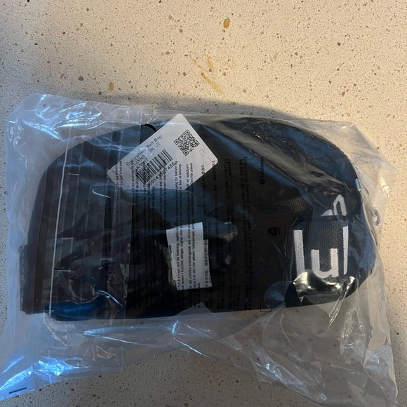 Lululemon everywhere belt bag - Picture 6 of 6